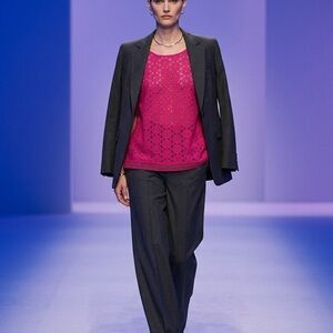 Chicos size XL Women's Hot Pink Lace Knit Shell Top